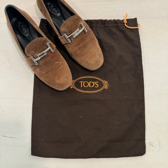 TOD’S | Double T Suede Loafer - Picture 2 of 11